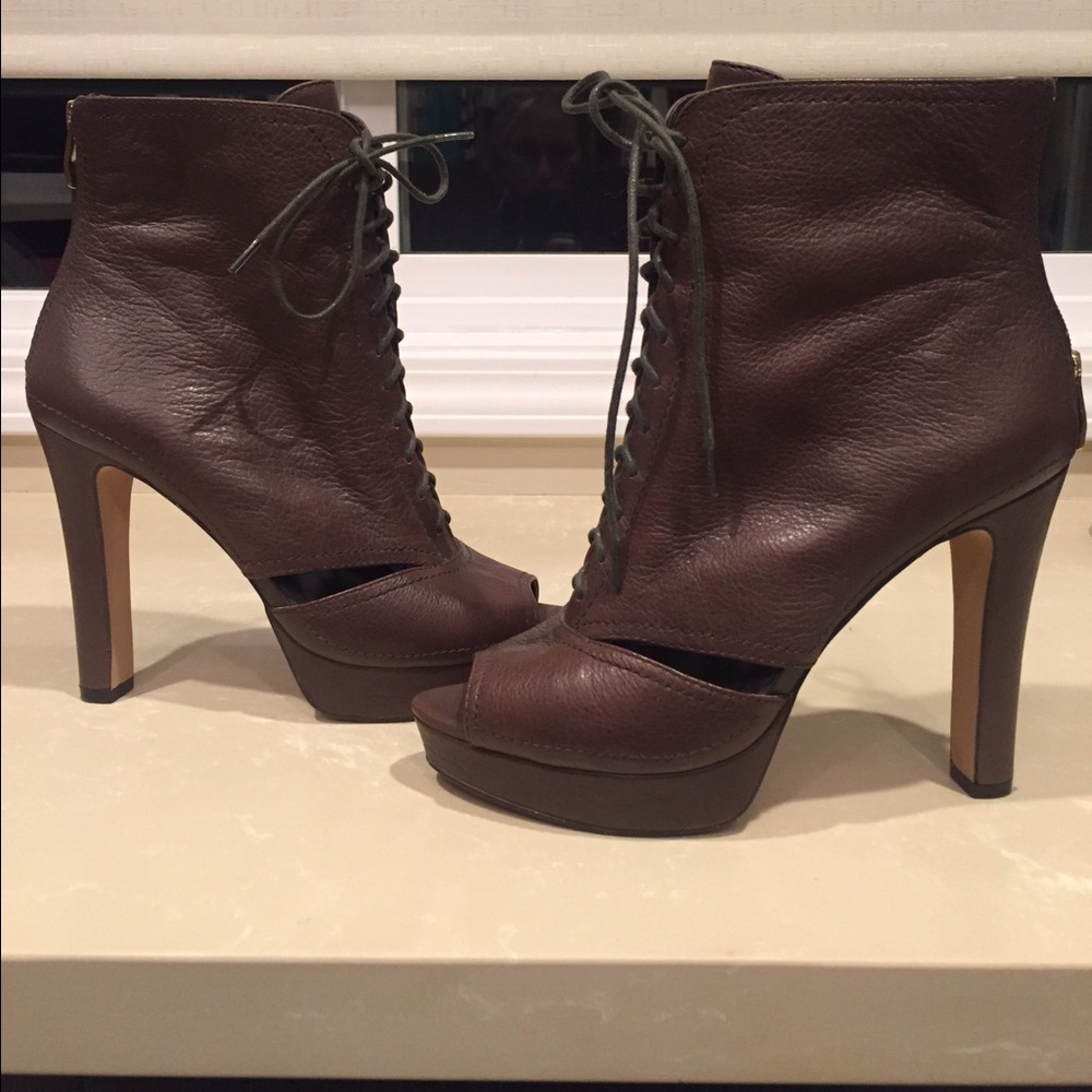 COPY - Vince Camuto heel